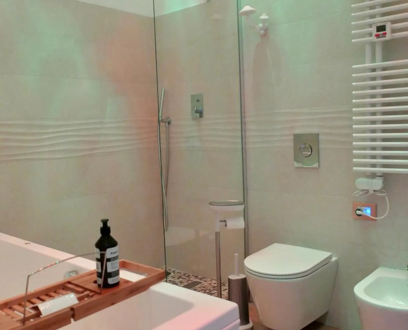 Affittacamere HomeSuite sul Lago Sarnico Italia