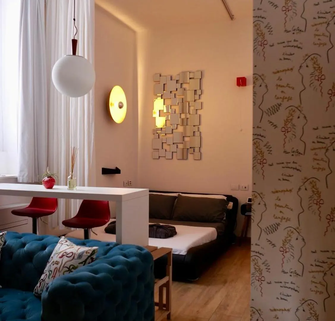 Homesuite Sul Lago Sarnico 0*,